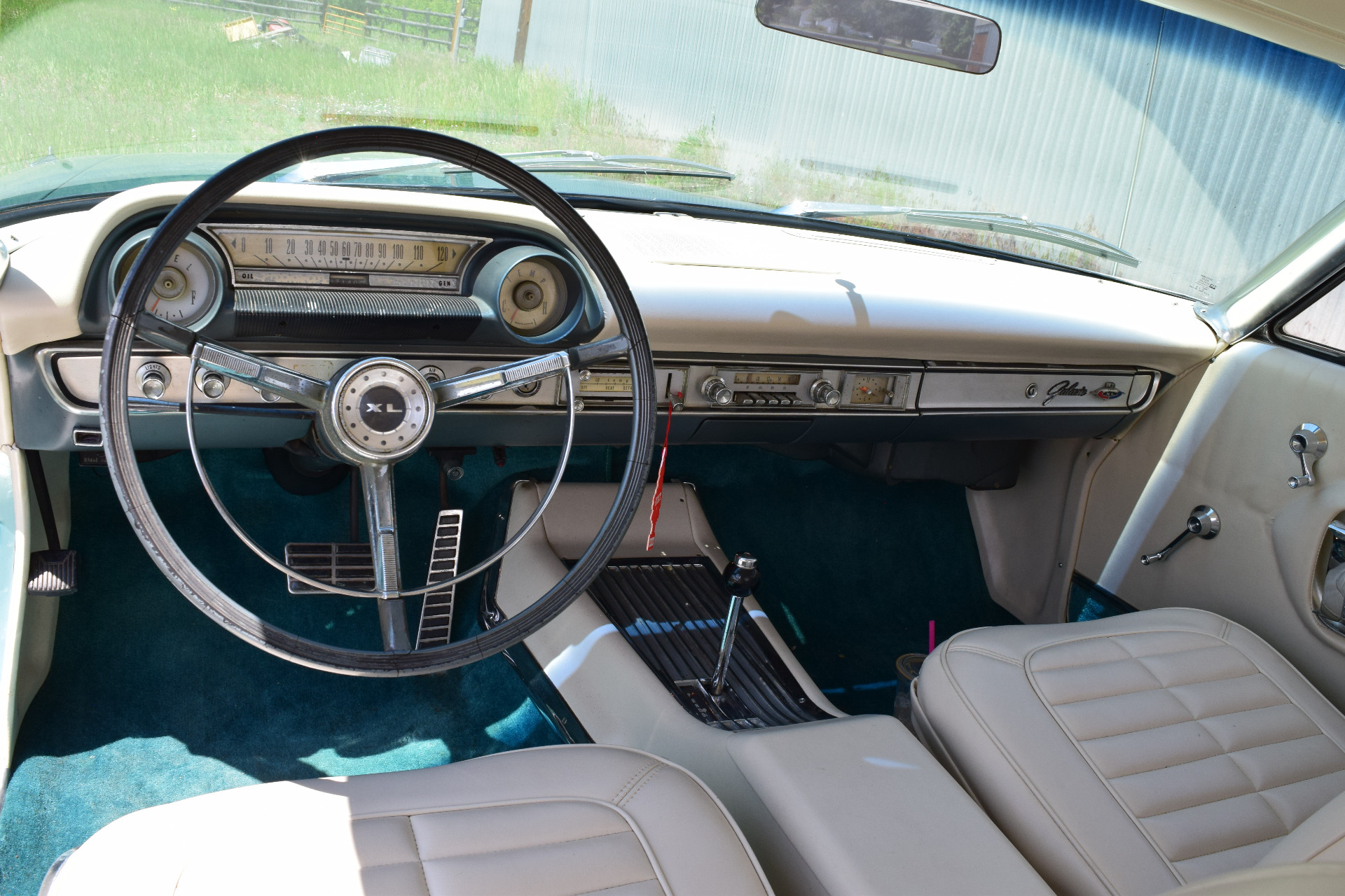 Vehicle image 7