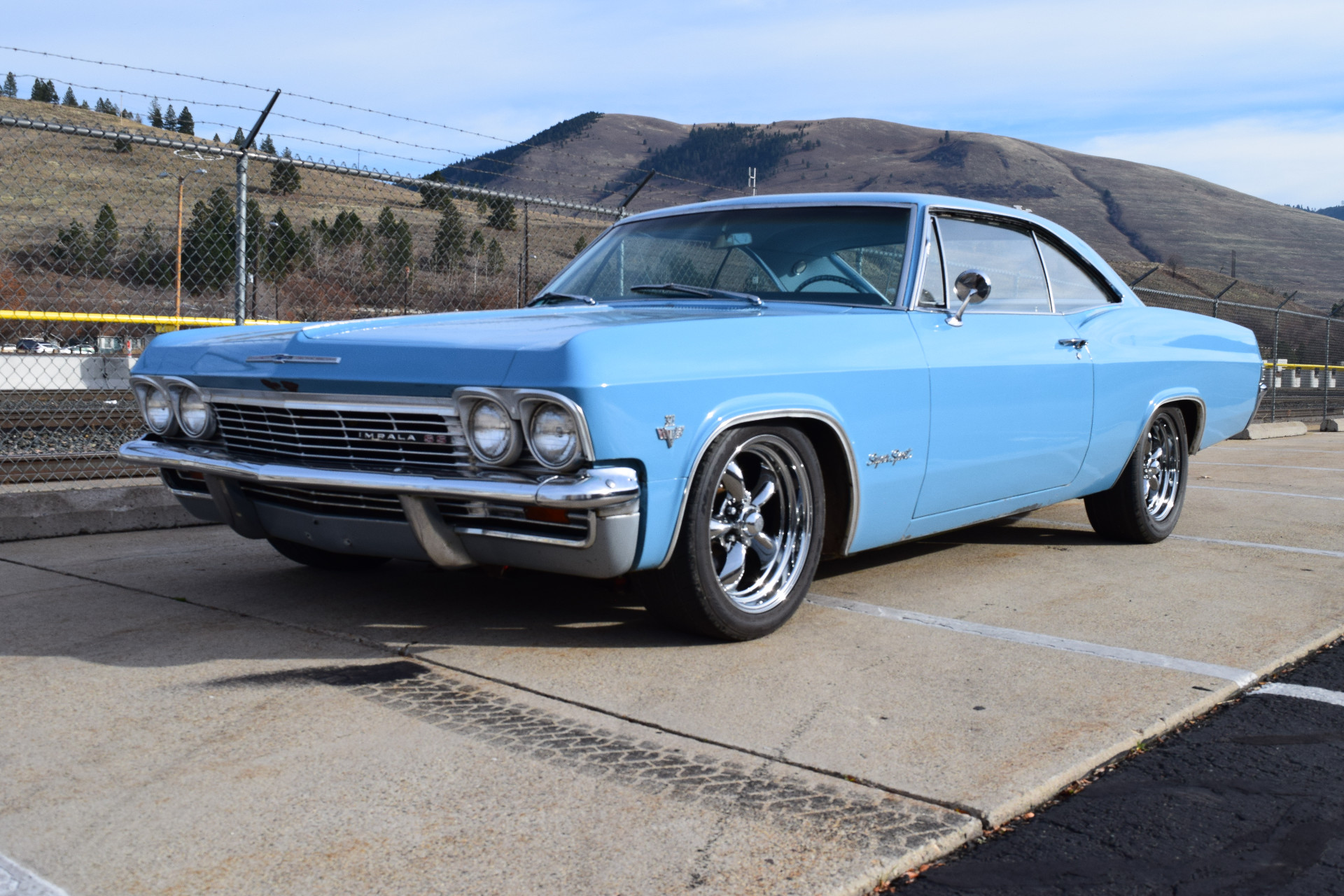 Chevrolet-Impala SS-1965-2025-11-22T21:37:07.147Z