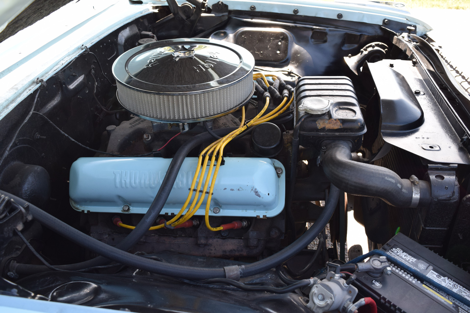 Vehicle image 14