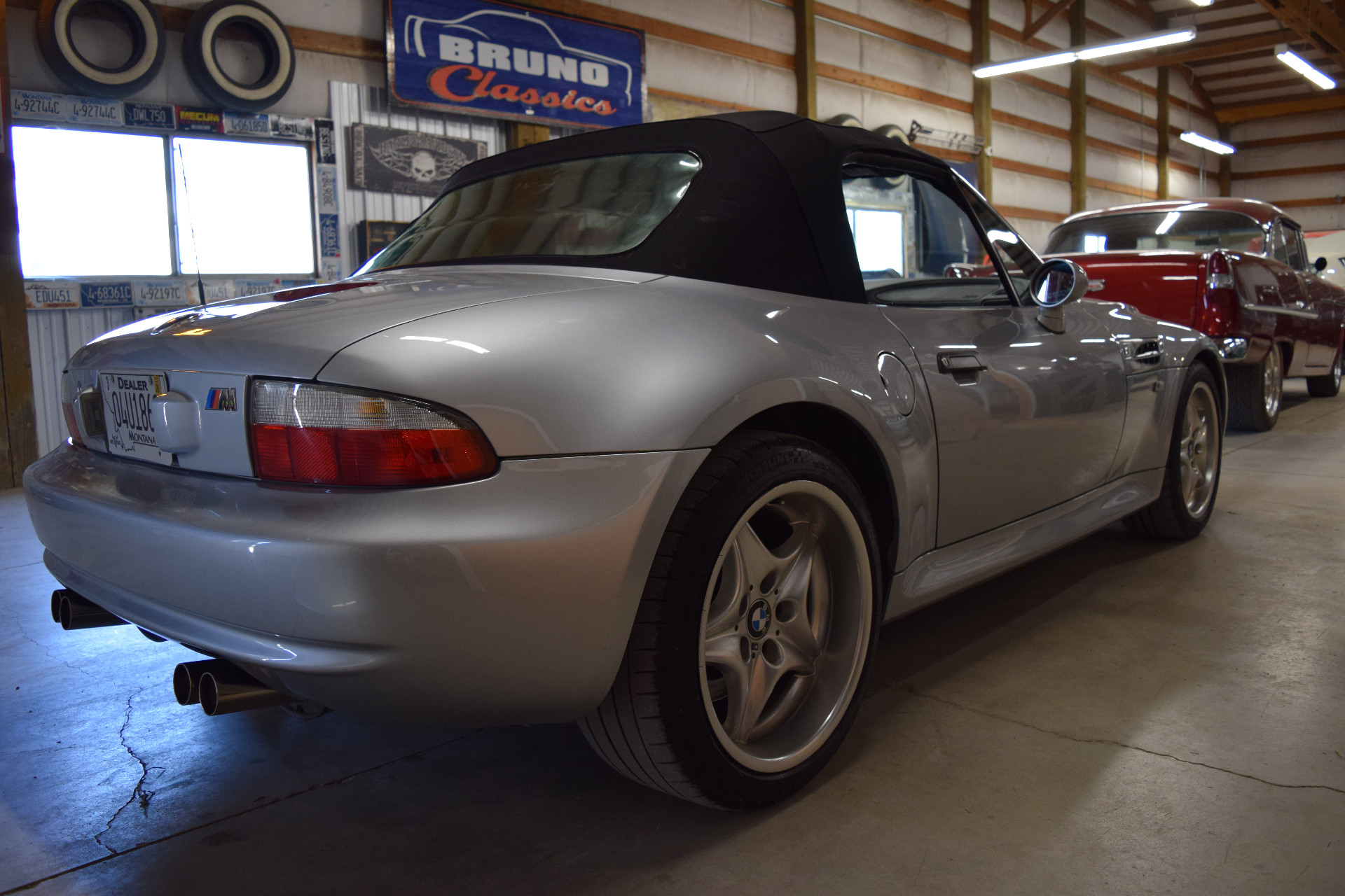 Vehicle image 23