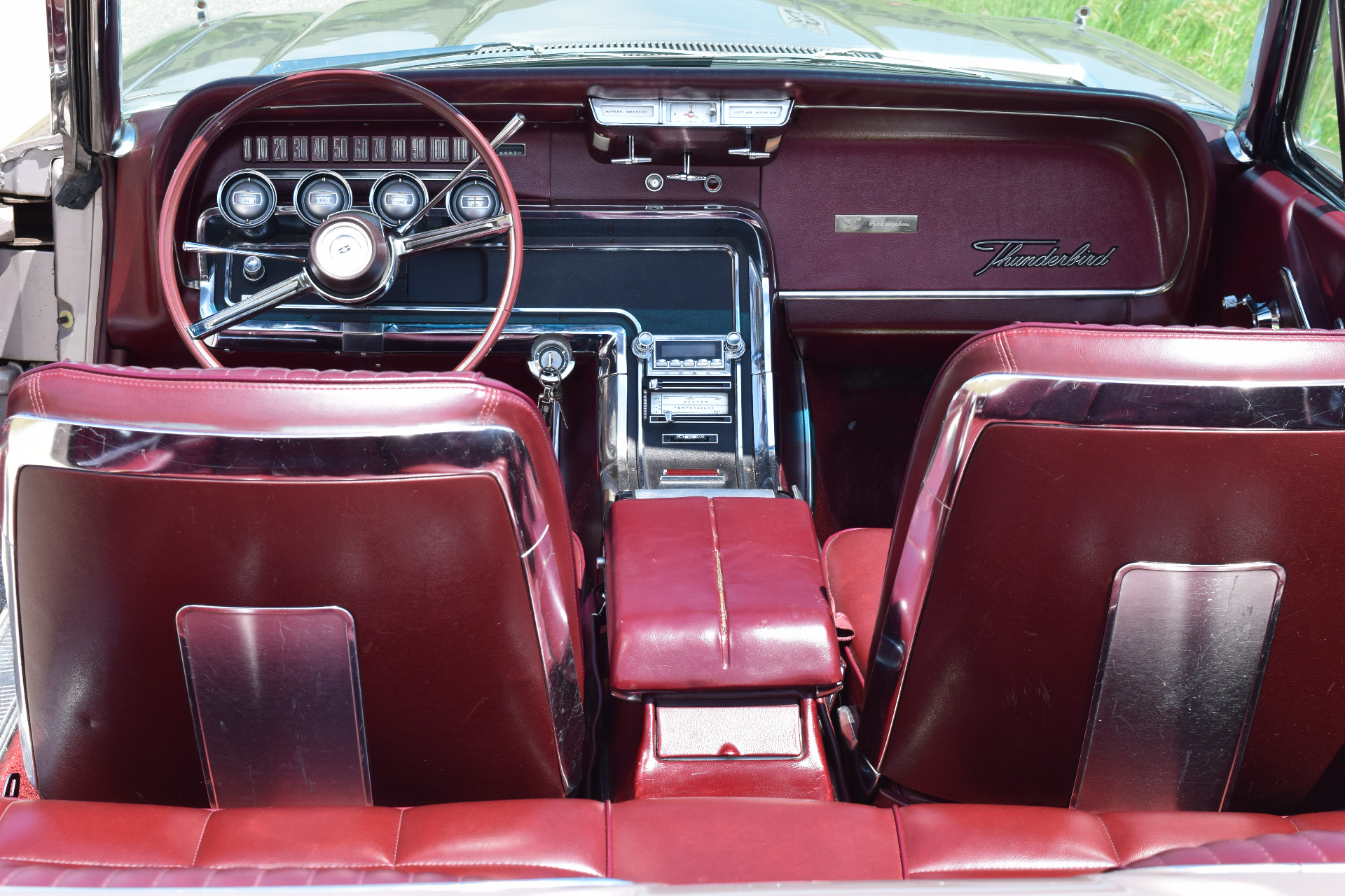 Vehicle image 21